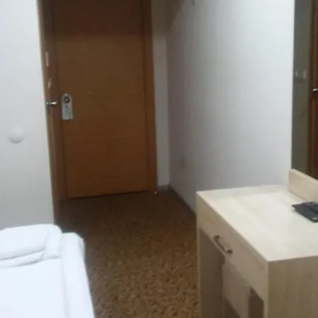 Yeni Sakran *